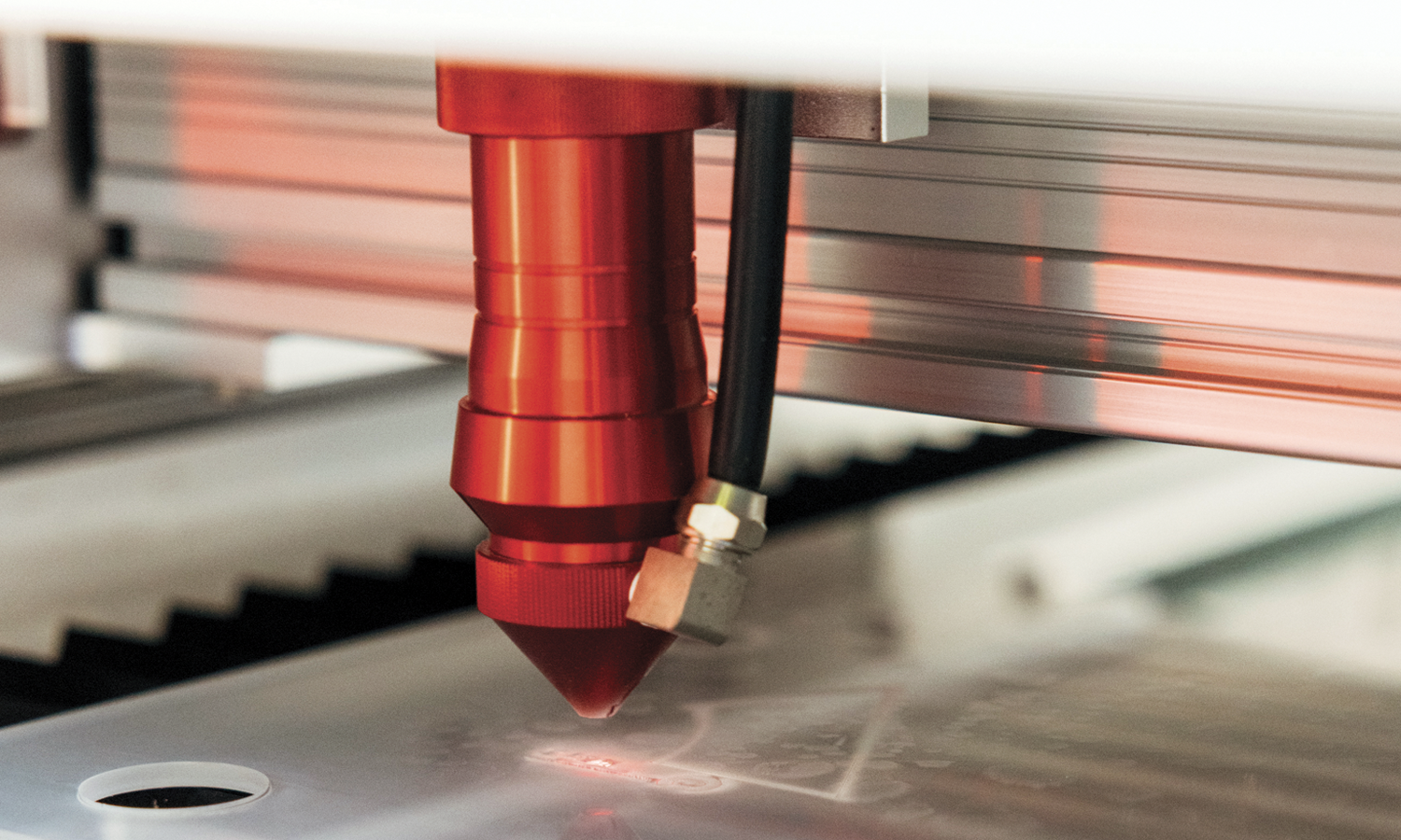Taglio e Incisione Laser