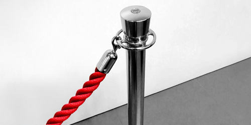 Colonnine con cordone